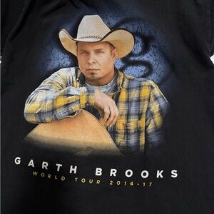Garth  Brooks  Tee